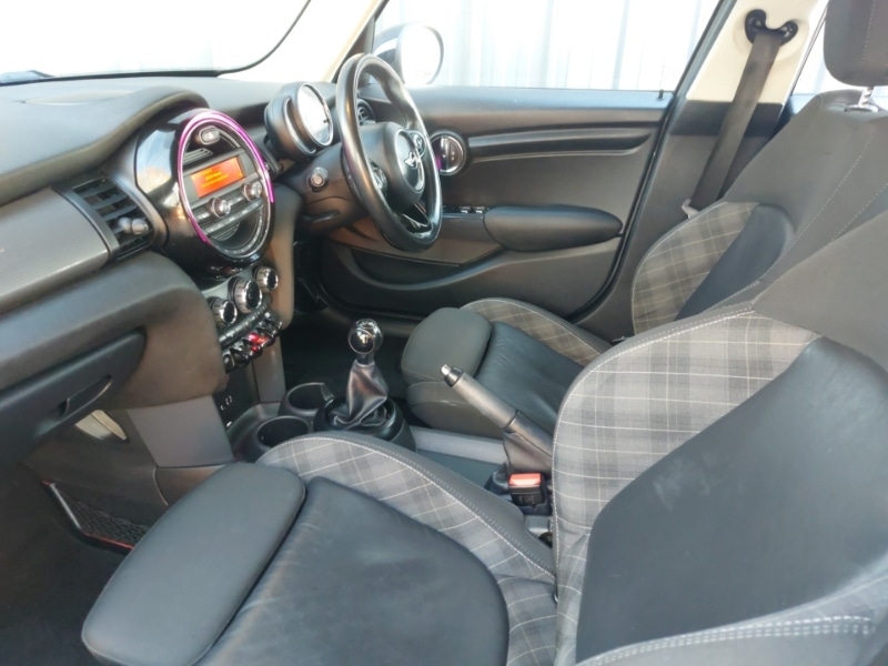 Used MINI Hatch 2017 for sale - 77947998: Photo 5