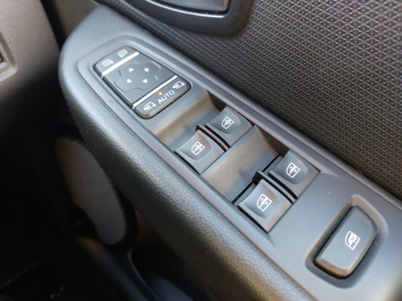 Used Renault Clio 2017 for sale - 76533264: Photo 17