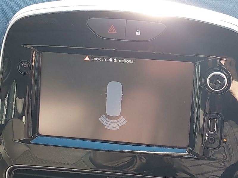 Used Renault Clio 2017 for sale - 76533264: Photo 19