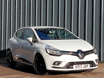 Used Renault Clio 2017 for sale - 76533264: Photo