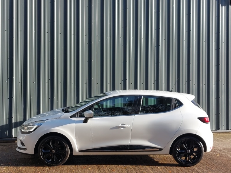 Used Renault Clio 2017 for sale - 76533264: Photo 4