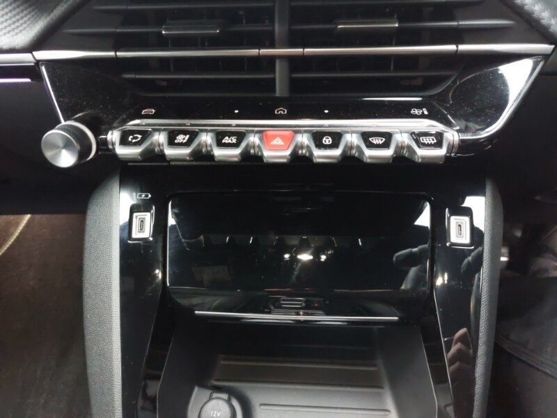 Used Peugeot 2008 2023 for sale - 77466800: Photo 11