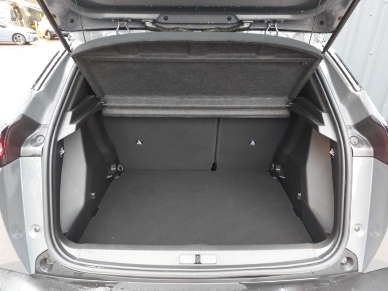 Used Peugeot 2008 2023 for sale - 77466800: Photo 8