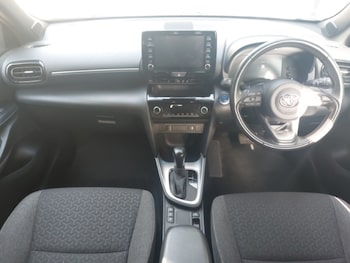 Used Toyota Yaris Cross 2022 for sale - 76358981: Photo