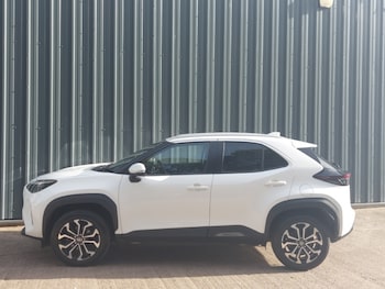 Used Toyota Yaris Cross 2022 for sale - 76358981: Photo