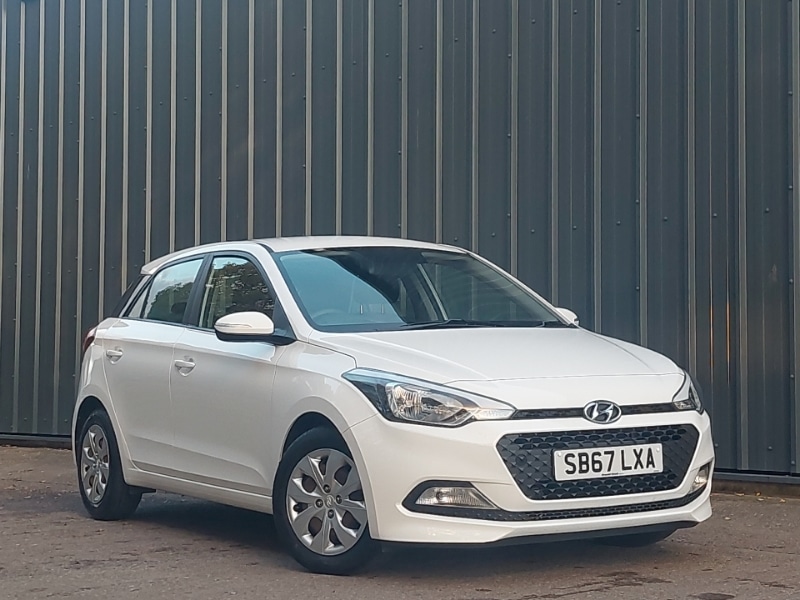 Used Hyundai i20 2017 for sale - 76537019: Photo 1