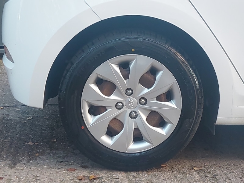 Used Hyundai i20 2017 for sale - 76537019: Photo 14