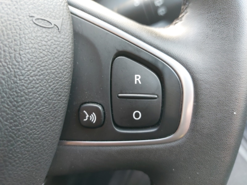 Used Renault Captur 2018 for sale - 77922520: Photo 19