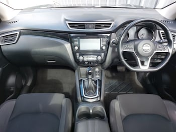 Used Nissan Qashqai 2020 for sale - 76244195: Photo 2