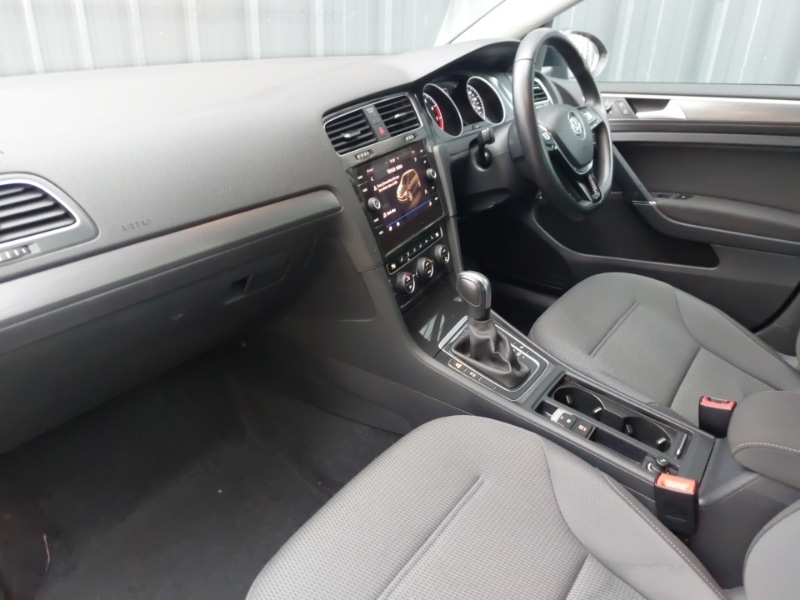 Used Volkswagen Golf 2020 for sale - 77366336: Photo 5