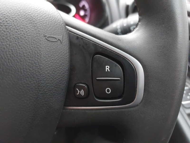 Used Renault Clio 2018 for sale - 77405295: Photo 19