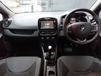 Used Renault Clio 2018 for sale - 77405295: Photo