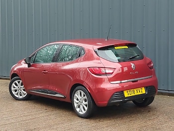 Used Renault Clio 2018 for sale - 77405295: Photo