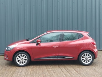 Used Renault Clio 2018 for sale - 77405295: Photo