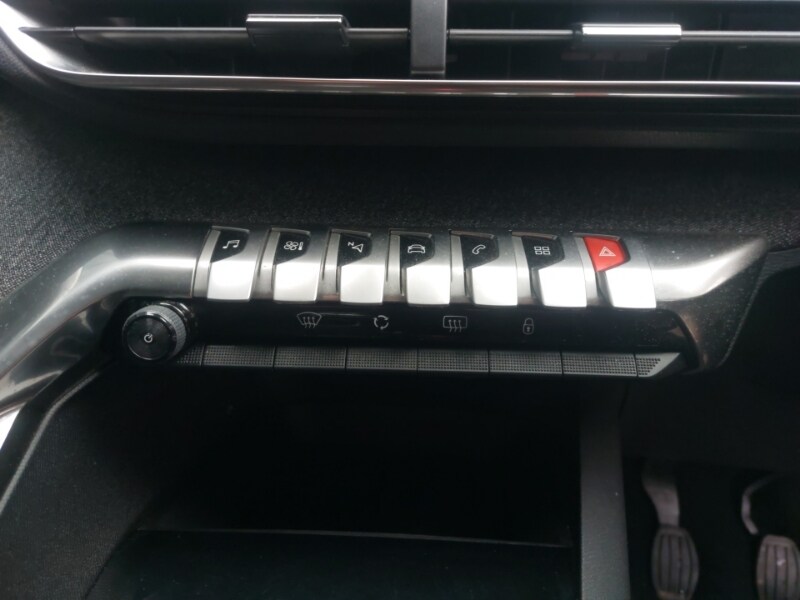 Used Peugeot 3008 2018 for sale - 77433143: Photo 16