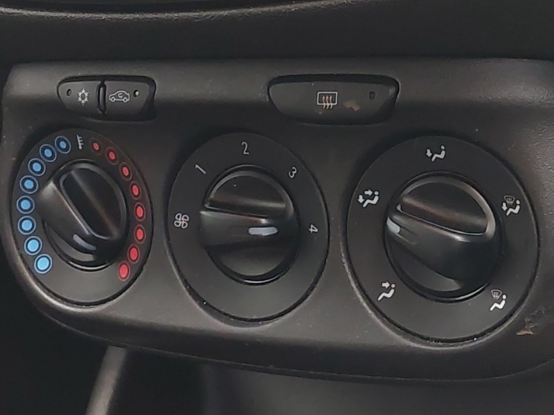 Used Vauxhall Corsa 2018 for sale - 78147626: Photo 11