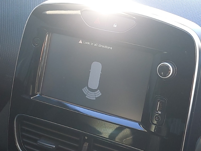 Used Renault Clio 2018 for sale - 77686234: Photo 16