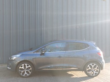 Used Renault Clio 2018 for sale - 77686234: Photo