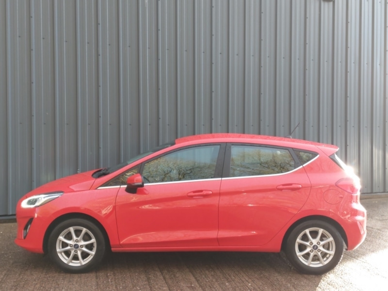 Used Ford Fiesta 2017 for sale - 77209477: Photo 4