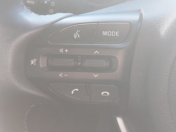 Used Kia Stonic 2022 for sale - 76282040: Photo 15