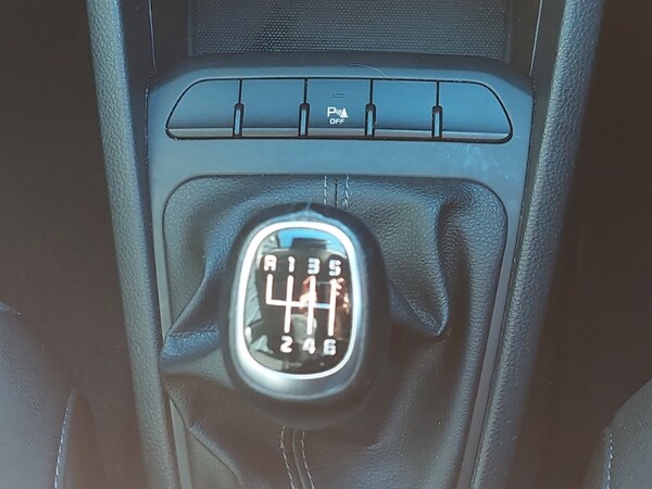 Used Kia Stonic 2022 for sale - 76282040: Photo 17