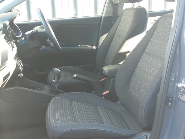 Used Kia Stonic 2022 for sale - 76282040: Photo 5