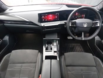 Used Vauxhall Astra 2024 for sale - 77115132: Photo