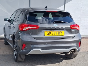 Used Ford Focus 2022 for sale - 76221408: Photo 3