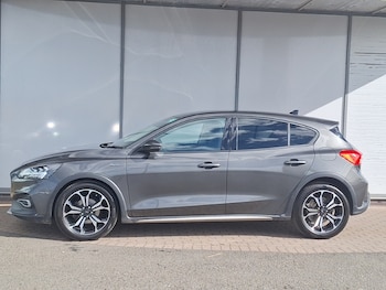 Used Ford Focus 2022 for sale - 76221408: Photo 4