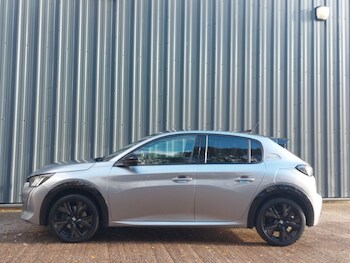 Used Peugeot 208 2020 for sale - 77070198: Photo