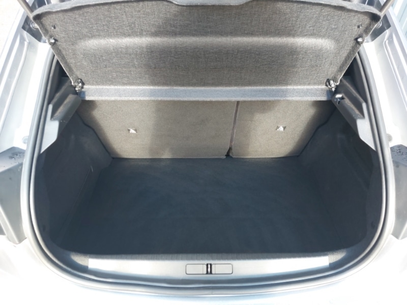 Used Peugeot 208 2020 for sale - 77070198: Photo 8