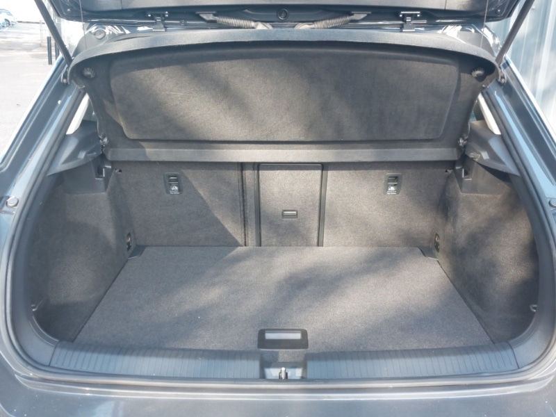 Used Volkswagen T-Roc 2018 for sale - 76911848: Photo 8