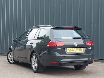 Used Volkswagen Golf 2017 for sale - 78700543: Photo