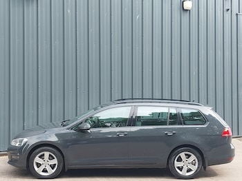 Used Volkswagen Golf 2017 for sale - 78700543: Photo