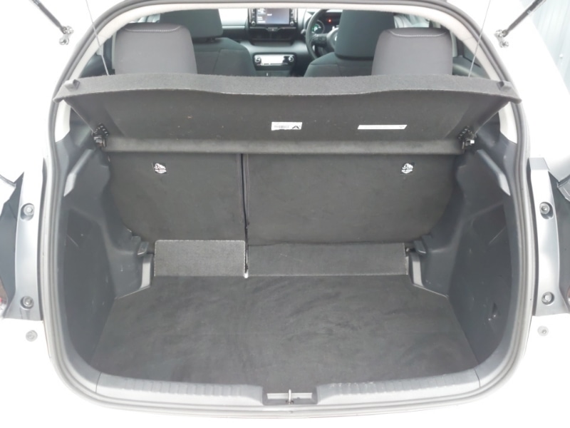 Used Toyota Yaris 2020 for sale - 77605797: Photo 8