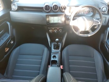 Used Dacia Duster 2023 for sale - 77070202: Photo