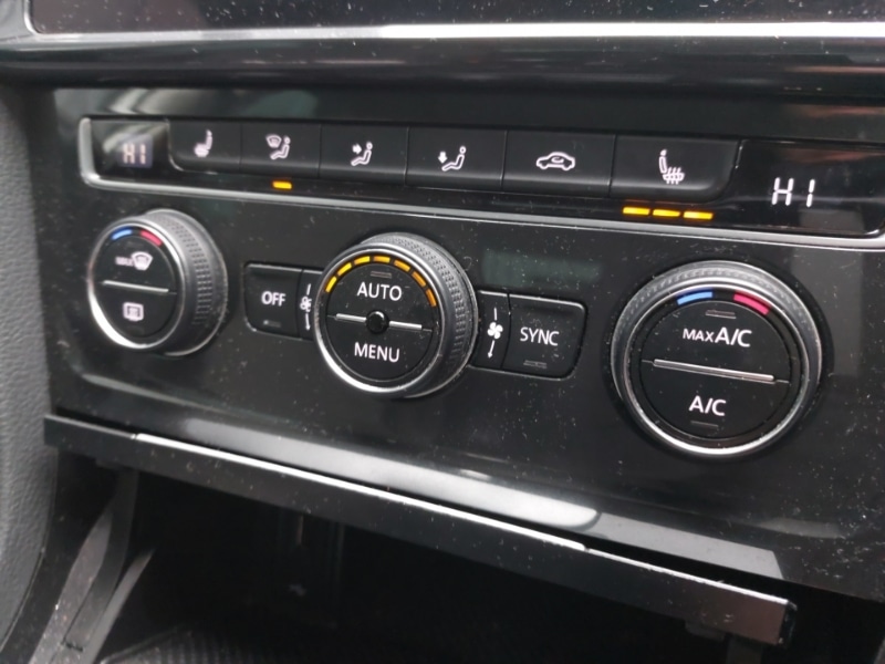 Used Volkswagen Golf 2020 for sale - 76613809: Photo 19