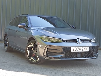 Used Volkswagen Passat 2024 for sale - 79517664: Photo