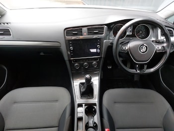 Used Volkswagen Golf 2019 for sale - 76906821: Photo