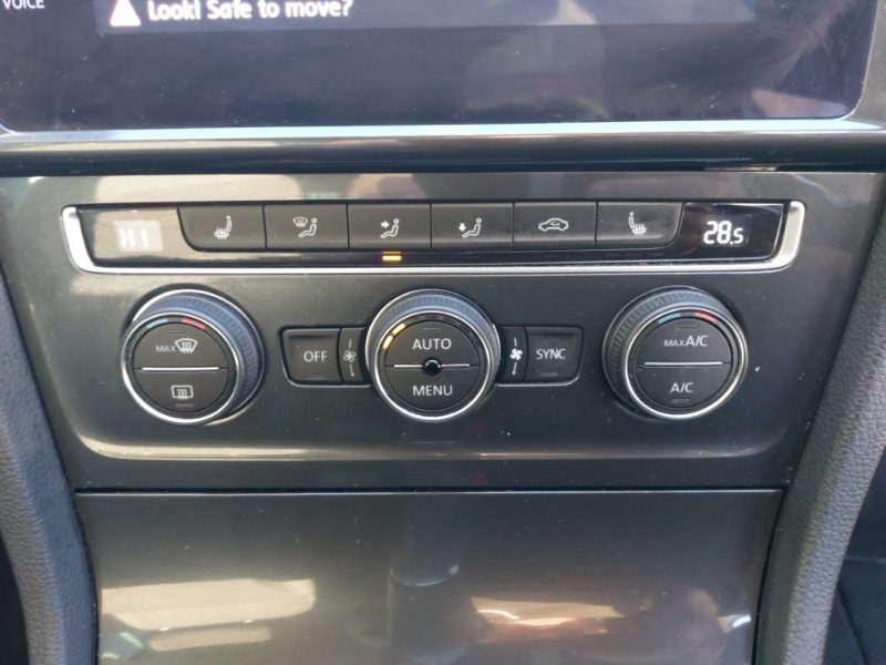 Used Volkswagen Golf 2020 for sale - 77070232: Photo 19