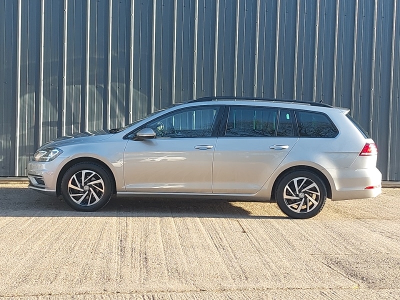 Used Volkswagen Golf 2020 for sale - 77070232: Photo 4