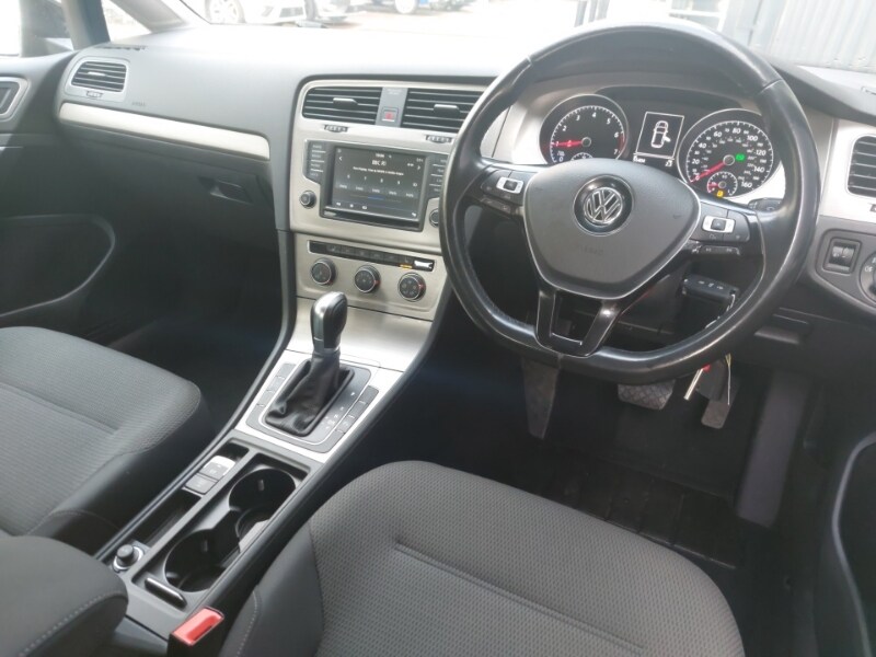 Used Volkswagen Golf 2017 for sale - 77987603: Photo 10