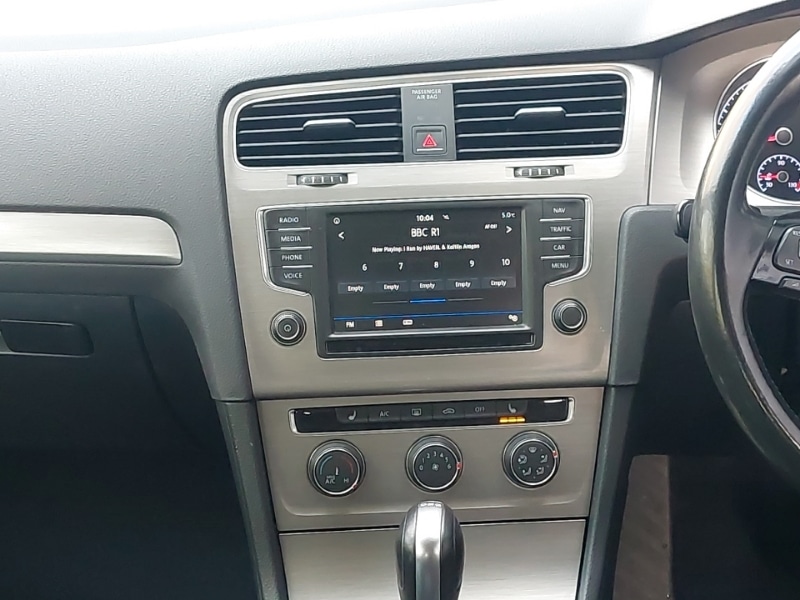 Used Volkswagen Golf 2017 for sale - 77987603: Photo 11