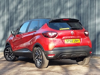 Used Renault Captur 2018 for sale - 77815670: Photo