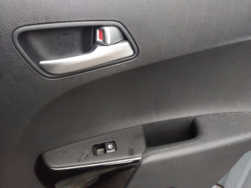 Used Kia Picanto 2023 for sale - 77410303: Photo 11