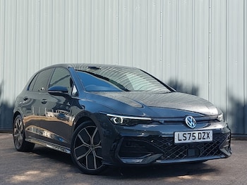 Used Volkswagen Golf 2025 for sale - 78841795: Photo