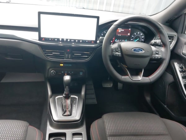 Used Ford Focus 2023 for sale - 76301866: Photo 2