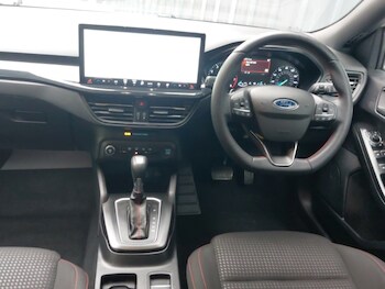 Used Ford Focus 2023 for sale - 76301866: Photo 2
