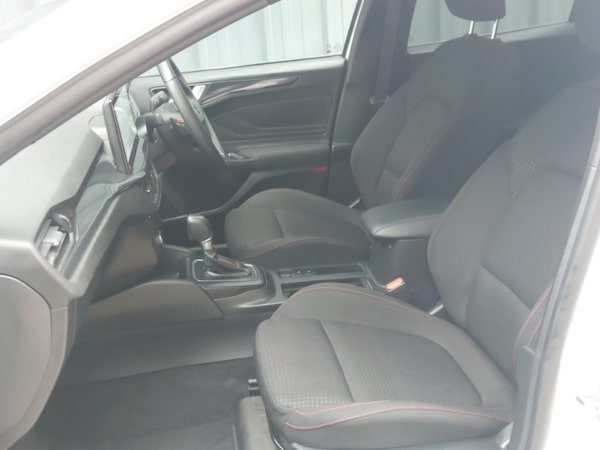Used Ford Focus 2023 for sale - 76301866: Photo 5