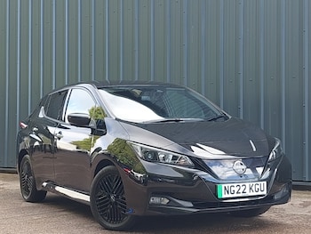 Nissan - Leaf